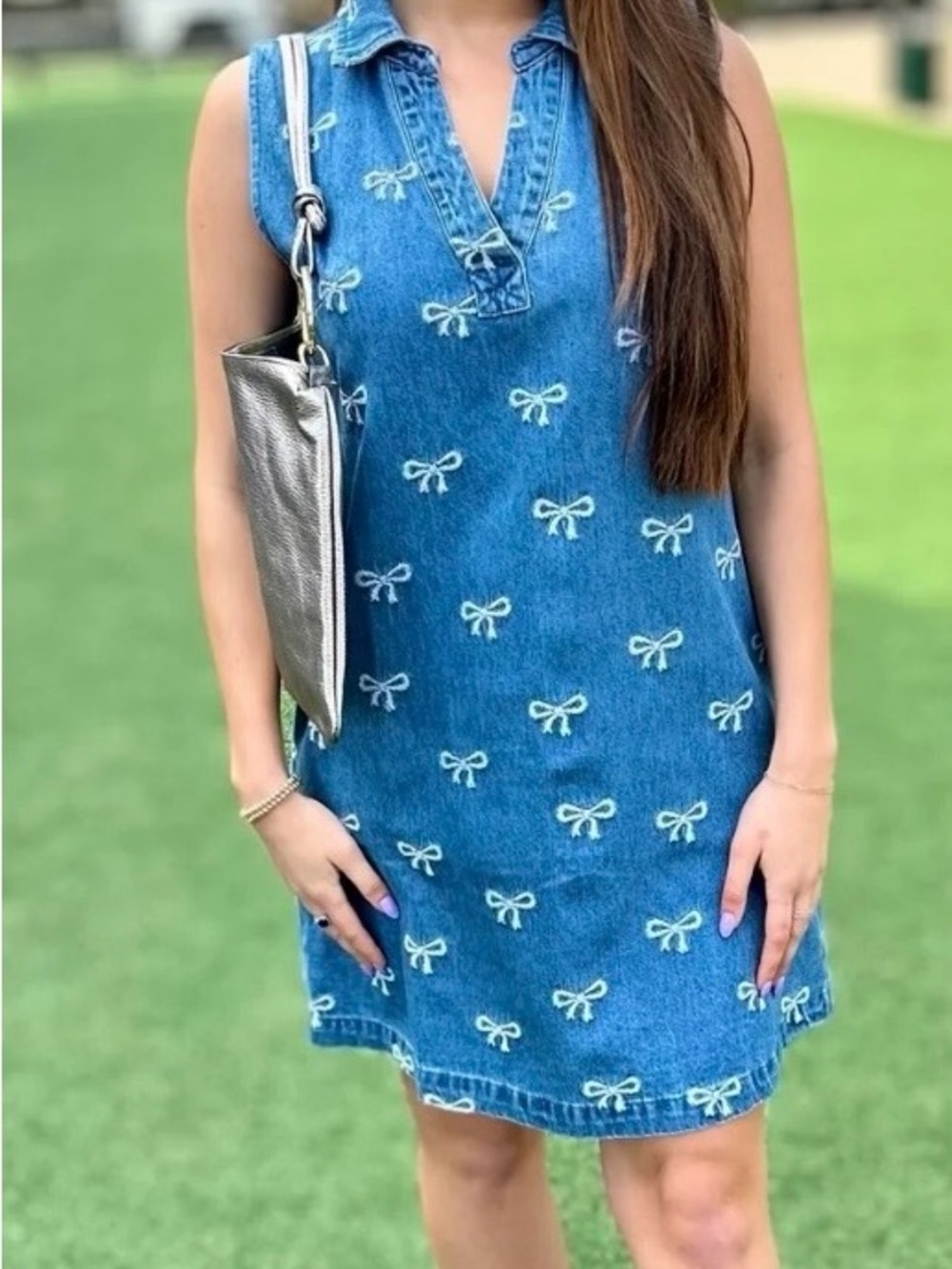 JODIFL Blue Denim Mini Dress with White Bow Embroidery - Picture 6 of 6